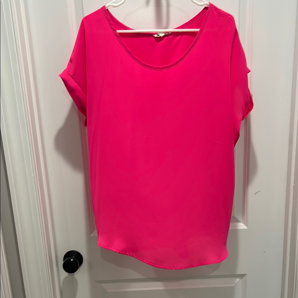 Women's Bright Pink Top